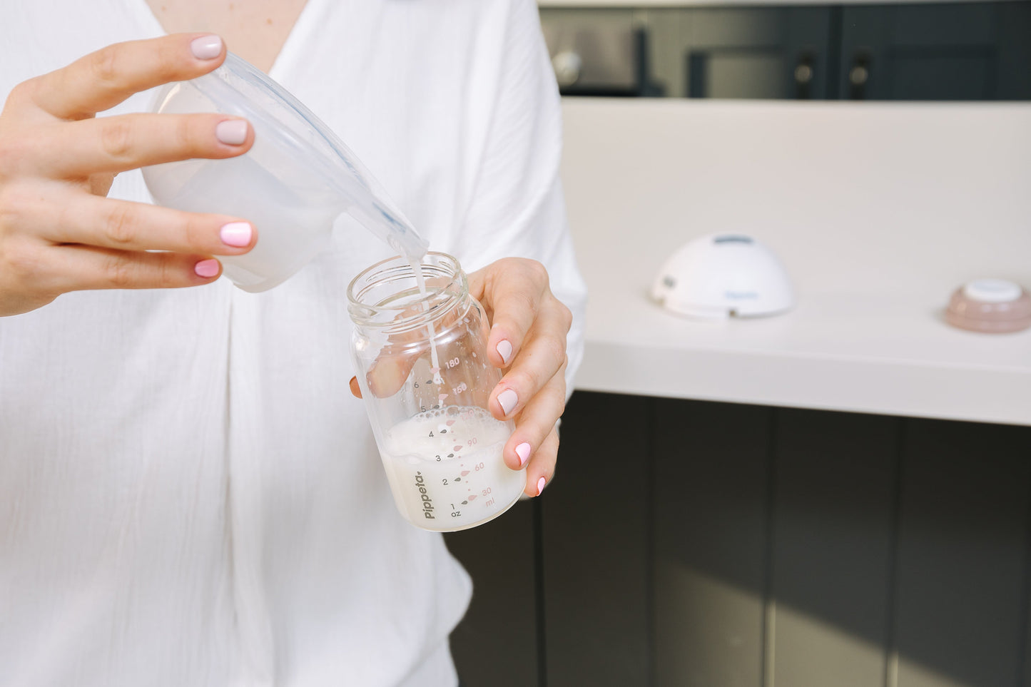 Milk Storage Bottles, teats & lids | Pack of 4
